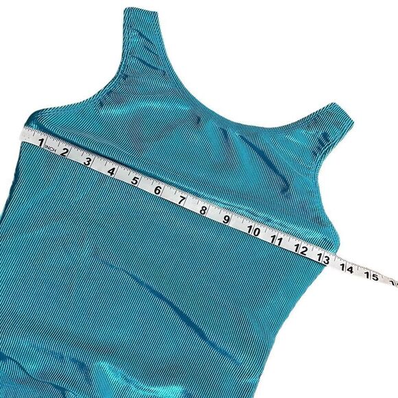 Shiny Teal ‘Softouch Sport’ Ribbed Crop tank - Picture 6 of 9